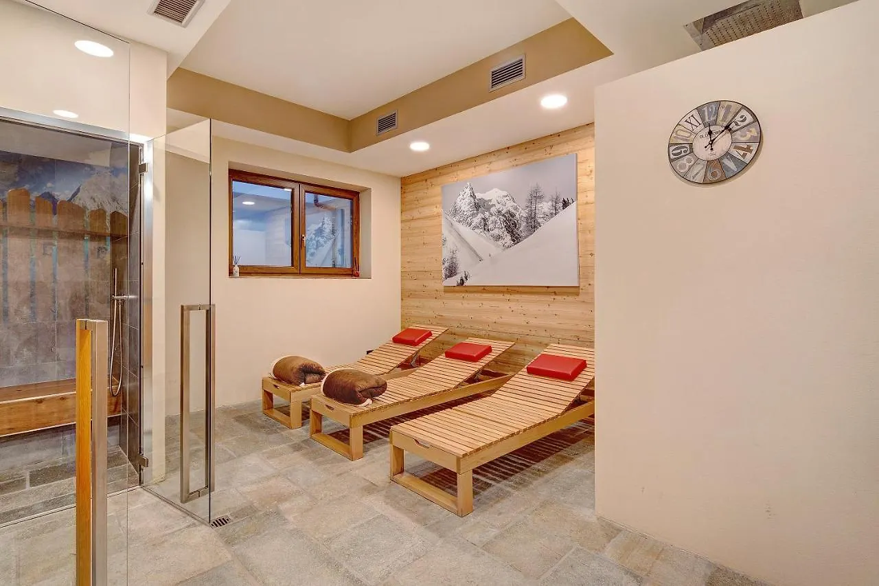 아파트 Rasia Residence Relax Wood 리비뇨