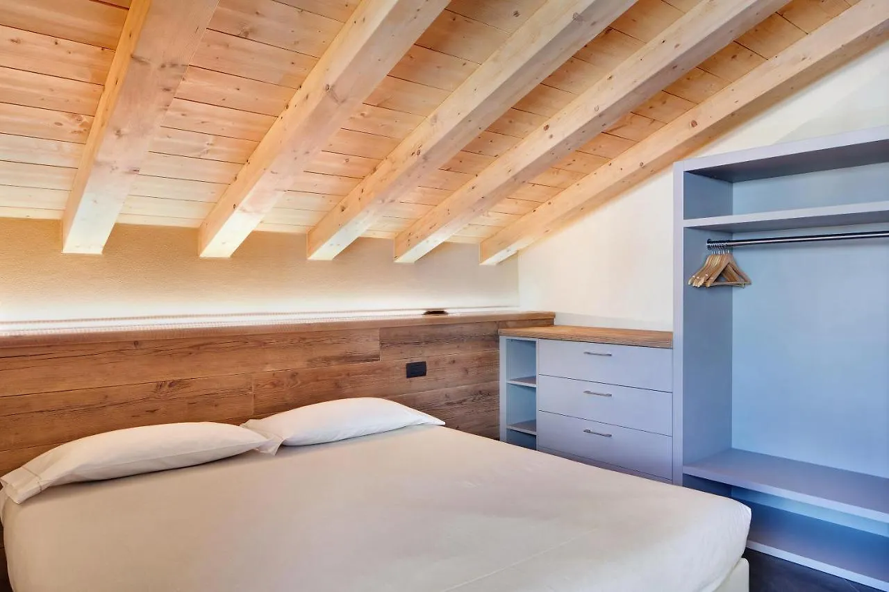 Rasia Residence Relax Wood Livigno Lägenhet